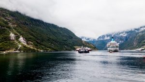 Découvrez la croisière en Arctique : un voyage inoubliable !