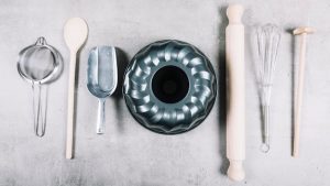 Ustensiles professionnels vs ustensiles amateurs : lesquels choisir pour la pâtisserie ?